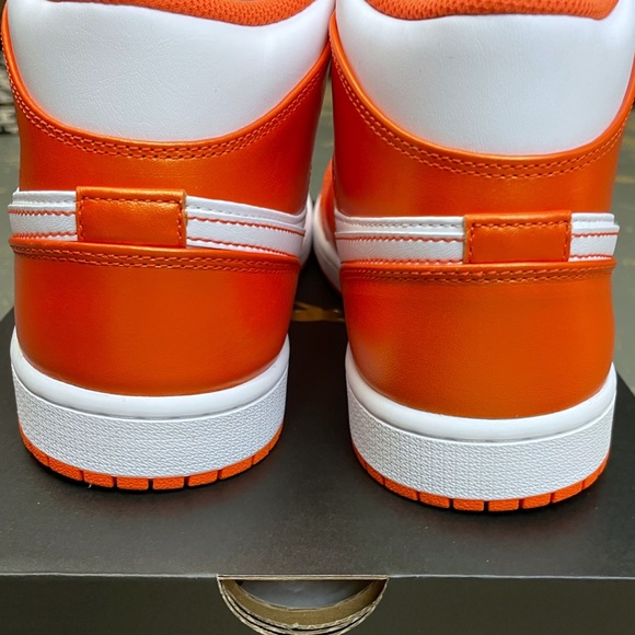 Nike Air Jordan 1 Mid Electro Orange DM3531-800 10 Patent - Picture 10 of 10